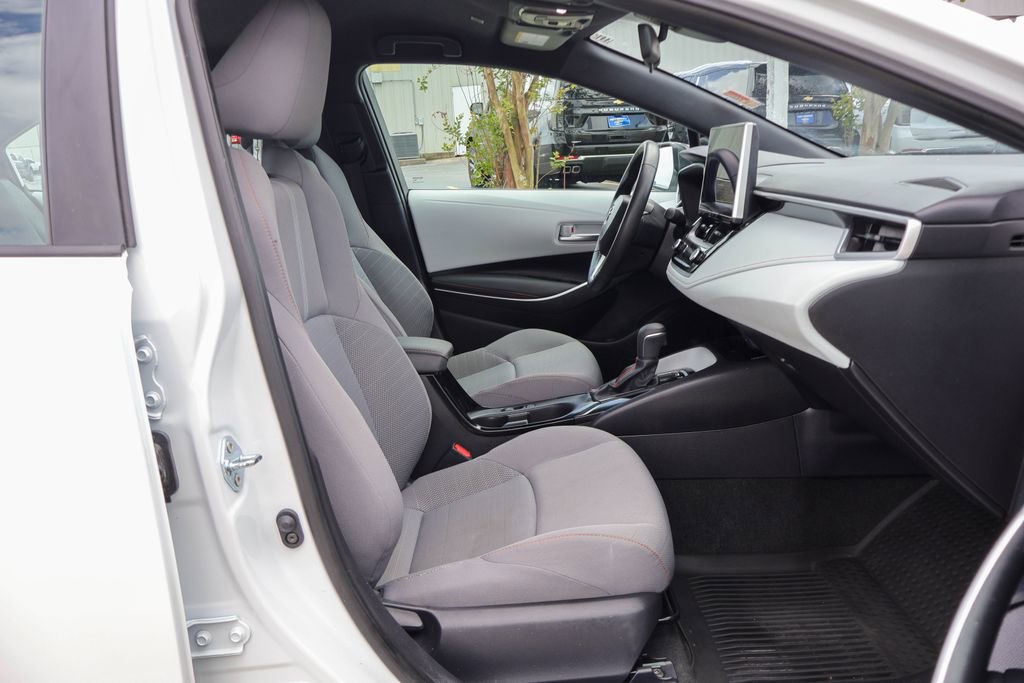 Used 2025 Toyota Corolla FX w/ Convenience Package FWD image 9