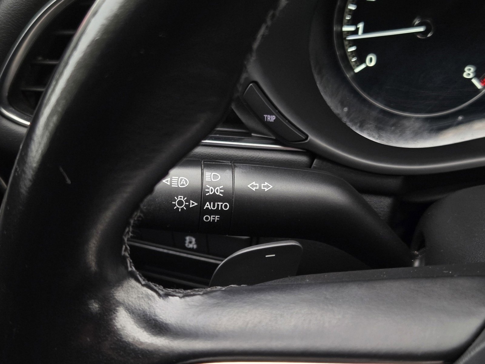 Used 2021 MAZDA MAZDA3 s image 26