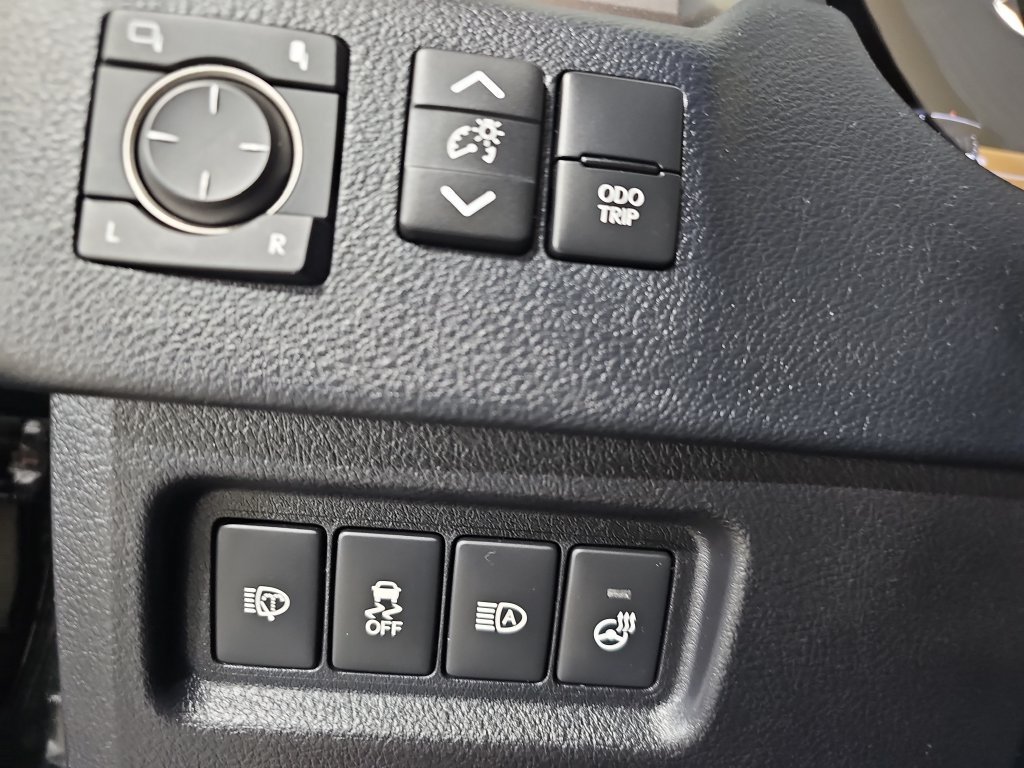 Used 2023 Lexus GX 460 Premium w/ Premium Package AWD/4WD image 24