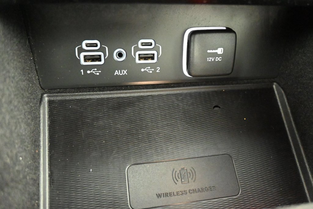 Used 2022 Jeep Grand Cherokee Overland w/ Luxury Tech Group IV RWD image 22