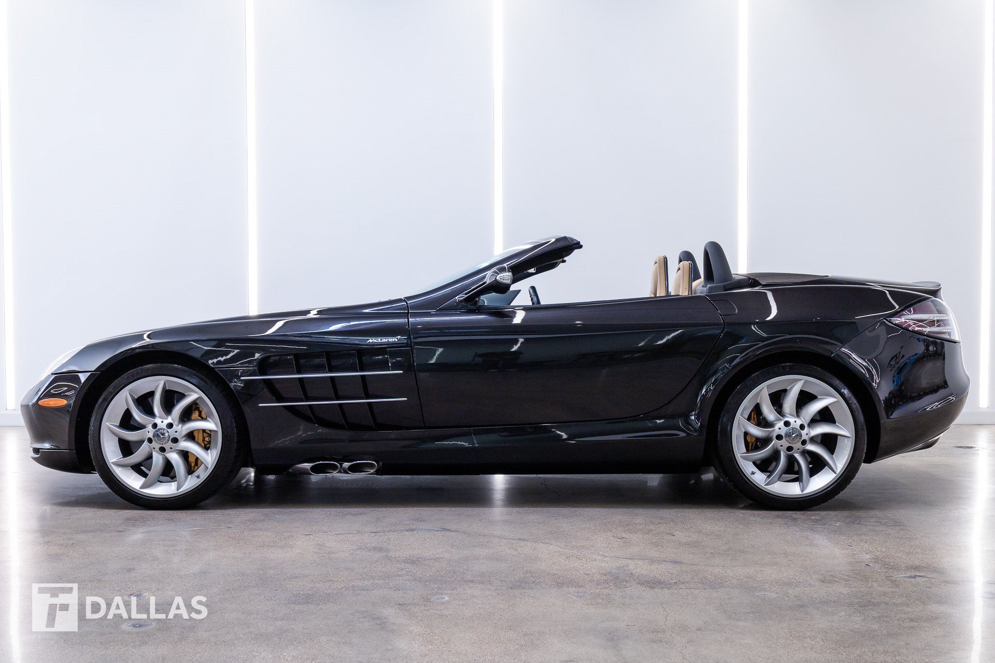 Used 2008 Mercedes-Benz SLR image 1