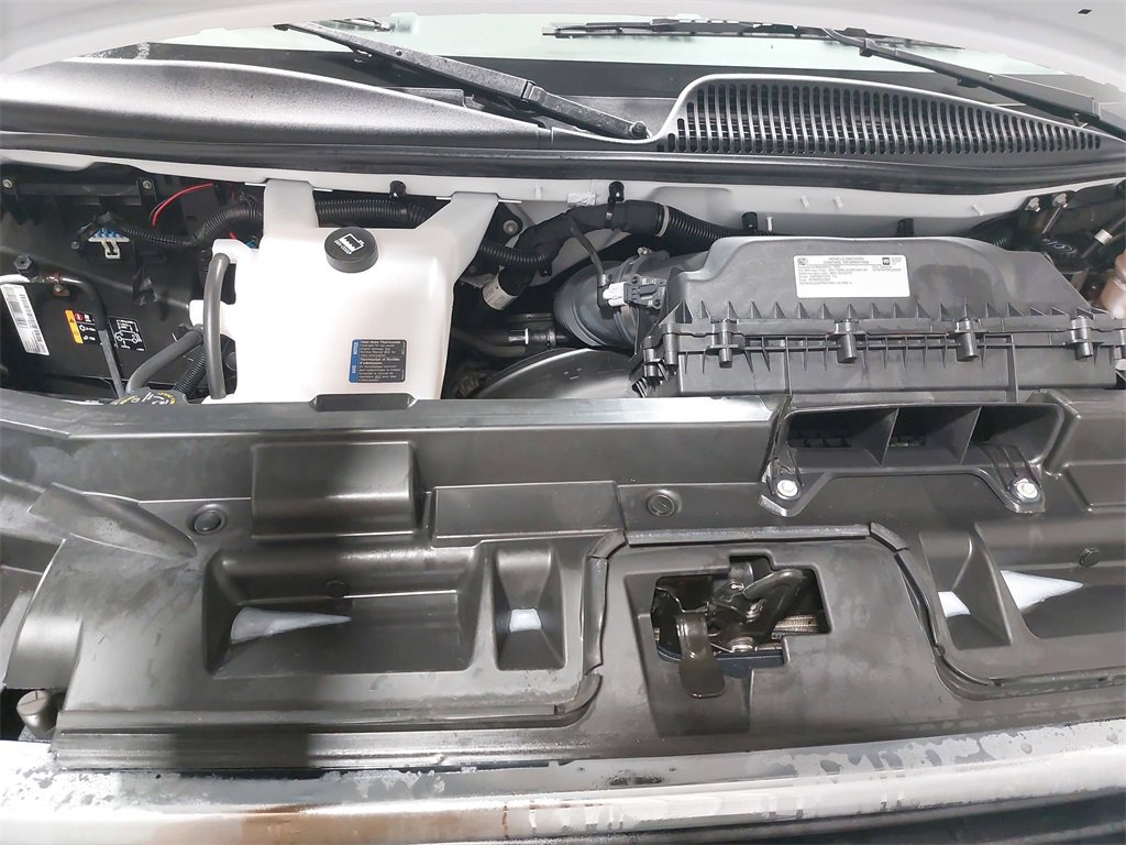 Used 2024 GMC Savana 2500 w/ Driver Convenience Package image 33