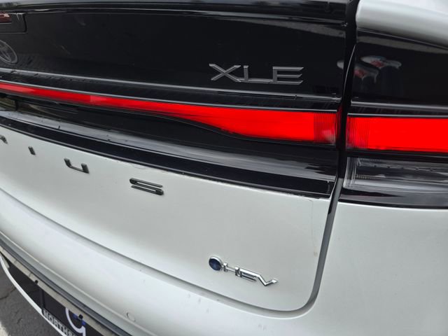 Used 2023 Toyota Prius XLE image 43