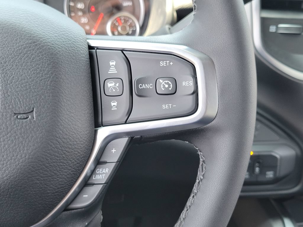 New 2026 RAM 2500 Big Horn AWD/4WD image 6