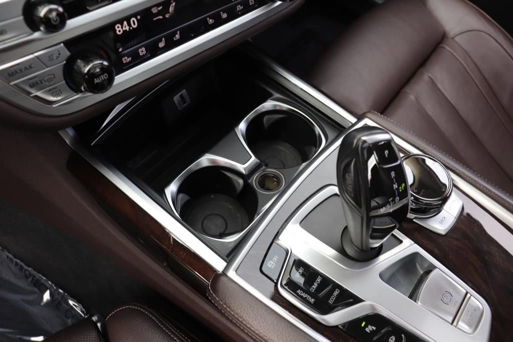 Used 2016 BMW 740i RWD image 55