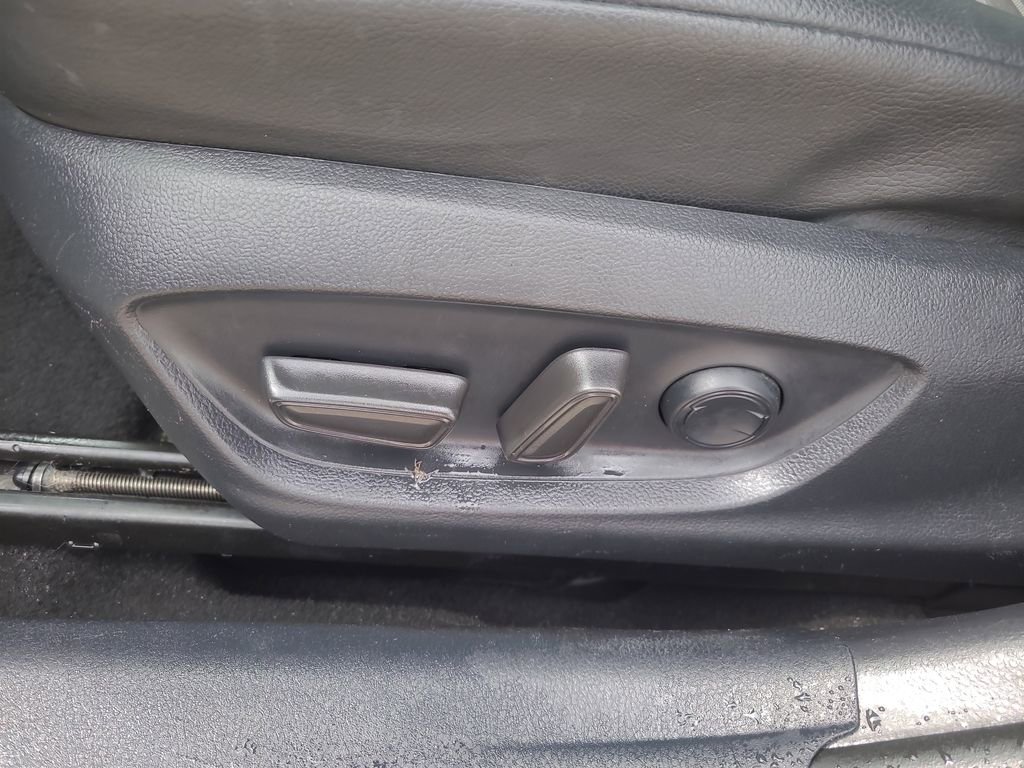 Used 2022 Toyota Camry TRD w/ TRD Package w/JBL Audio FWD image 18