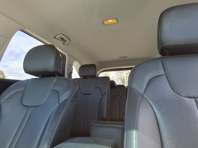 Used 2022 Kia Sorento S FWD image 25