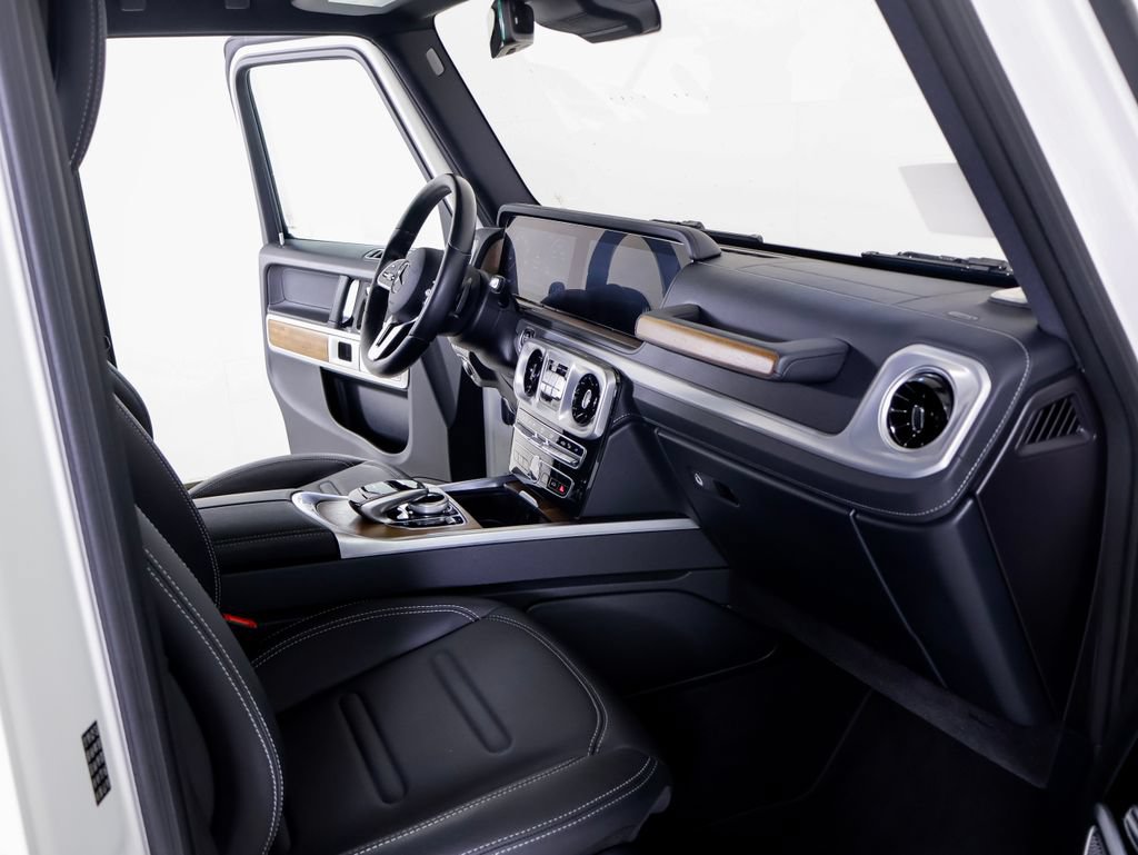Used 2023 Mercedes-Benz G 550 image 6