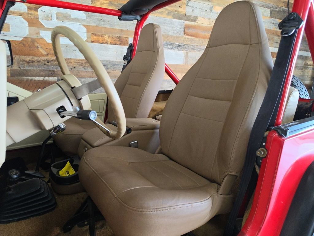 Used 1989 Jeep Wrangler 4WD image 10