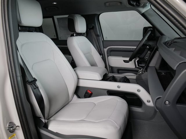 New 2026 Land Rover Defender 110 S AWD/4WD image 3