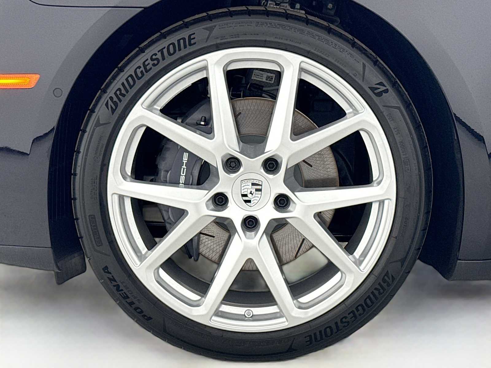 Used 2025 Porsche Panamera 4 AWD/4WD image 33