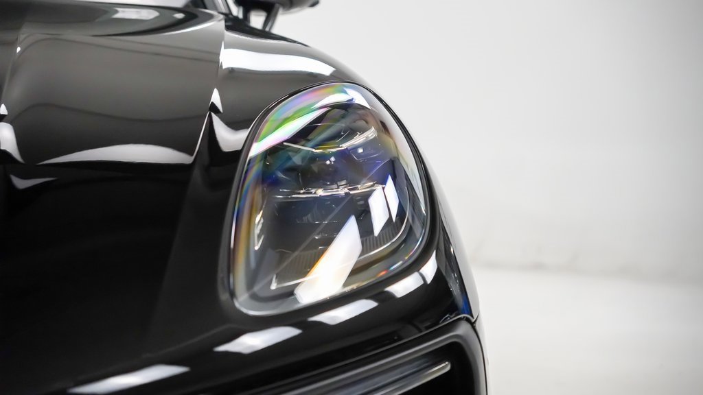 New 2026 Porsche Macan image 7