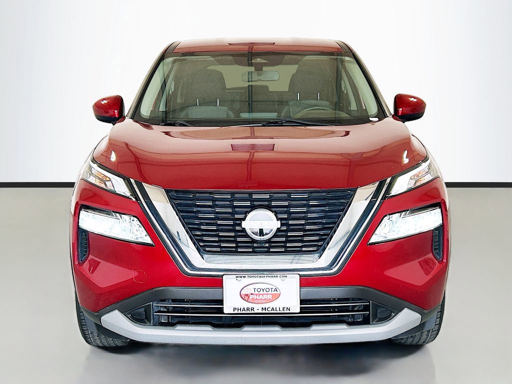 Used 2023 Nissan Rogue SV FWD image 2