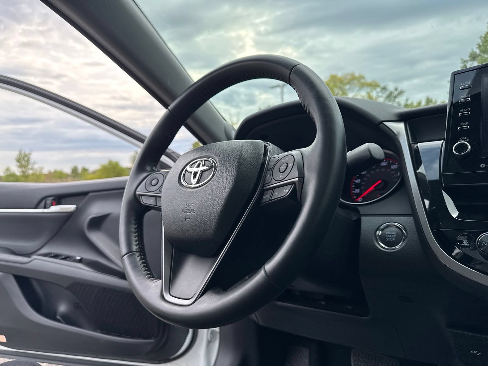 Used 2023 Toyota Camry XSE w/ Navigation Package FWD image 19