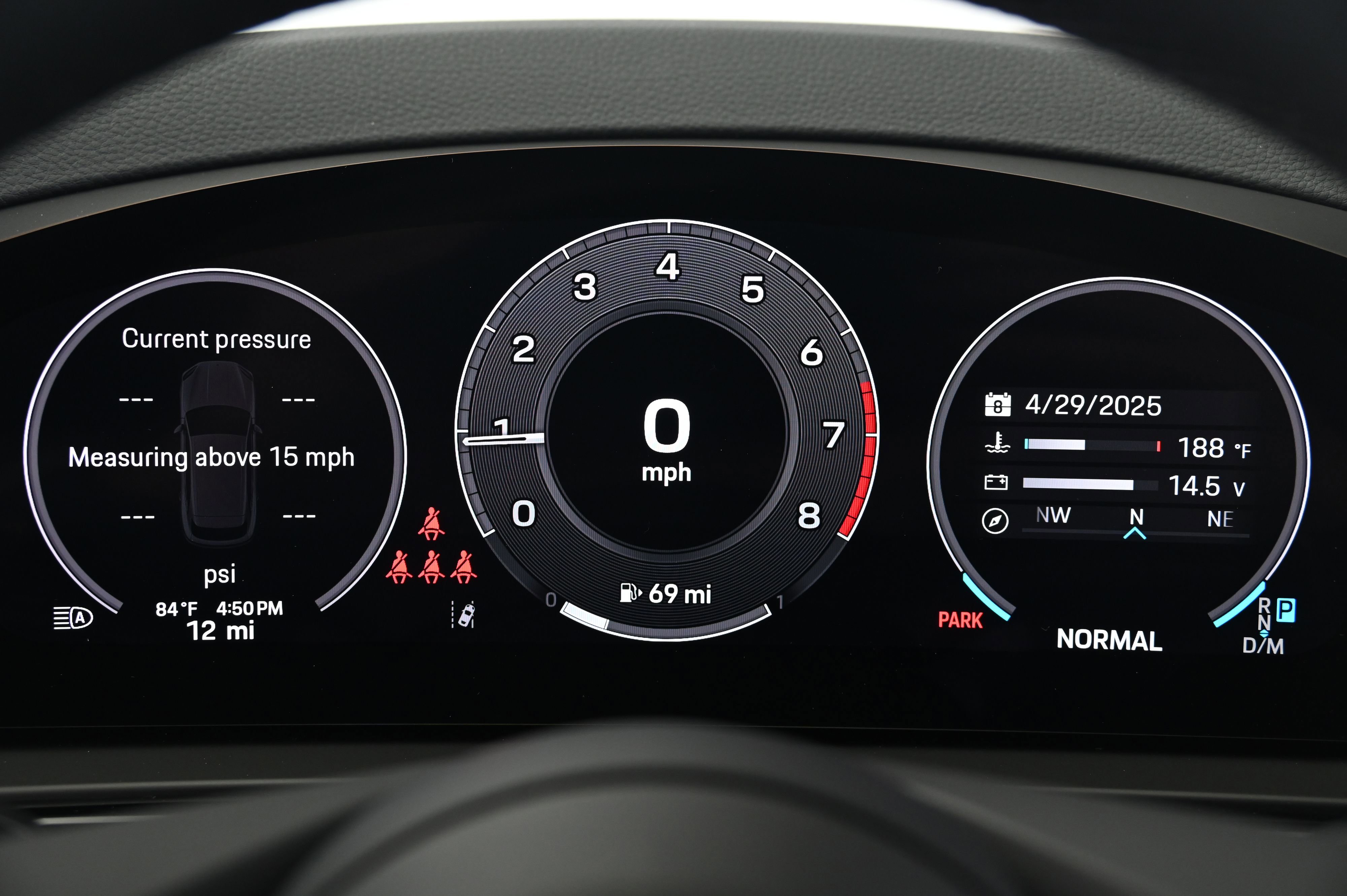 Certified 2025 Porsche Cayenne image 46