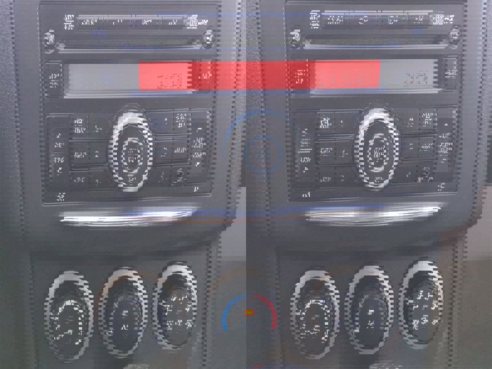 Used 2014 Nissan Rogue S image 25