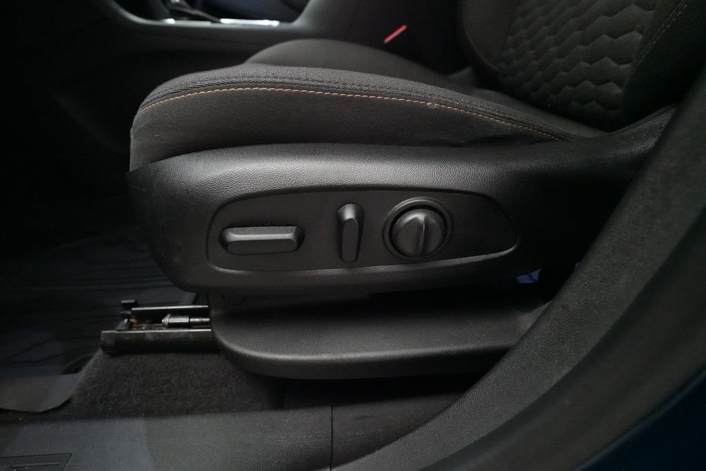Used 2020 Chevrolet Equinox LT AWD/4WD image 29