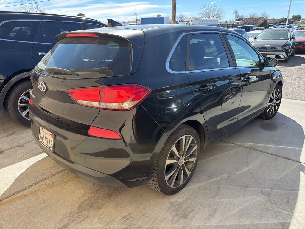 Used 2018 Hyundai Elantra GT image 5
