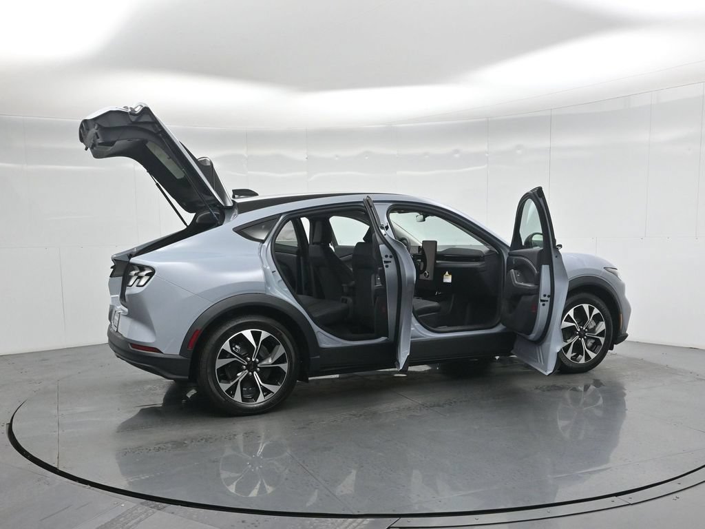 New 2026 Ford Mustang Mach-E Select RWD image 4