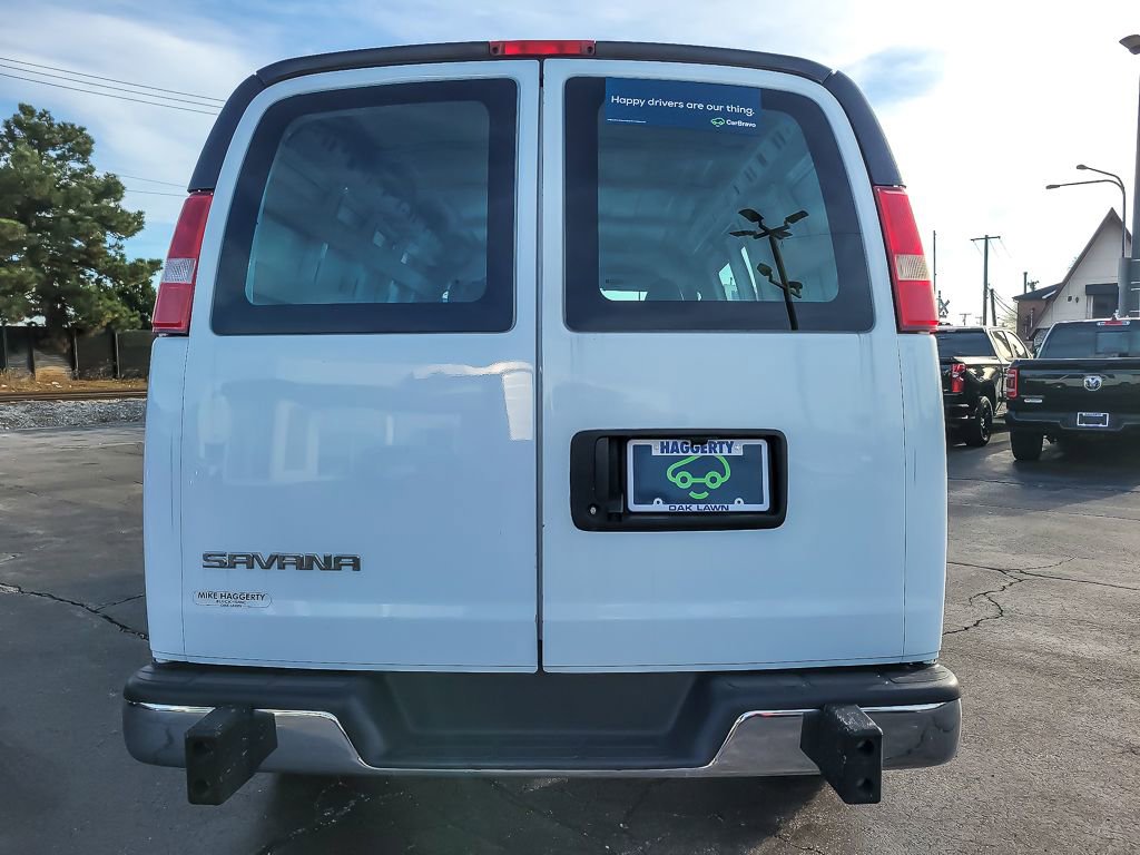 Used 2022 GMC Savana 2500 w/ Driver Convenience Package image 5