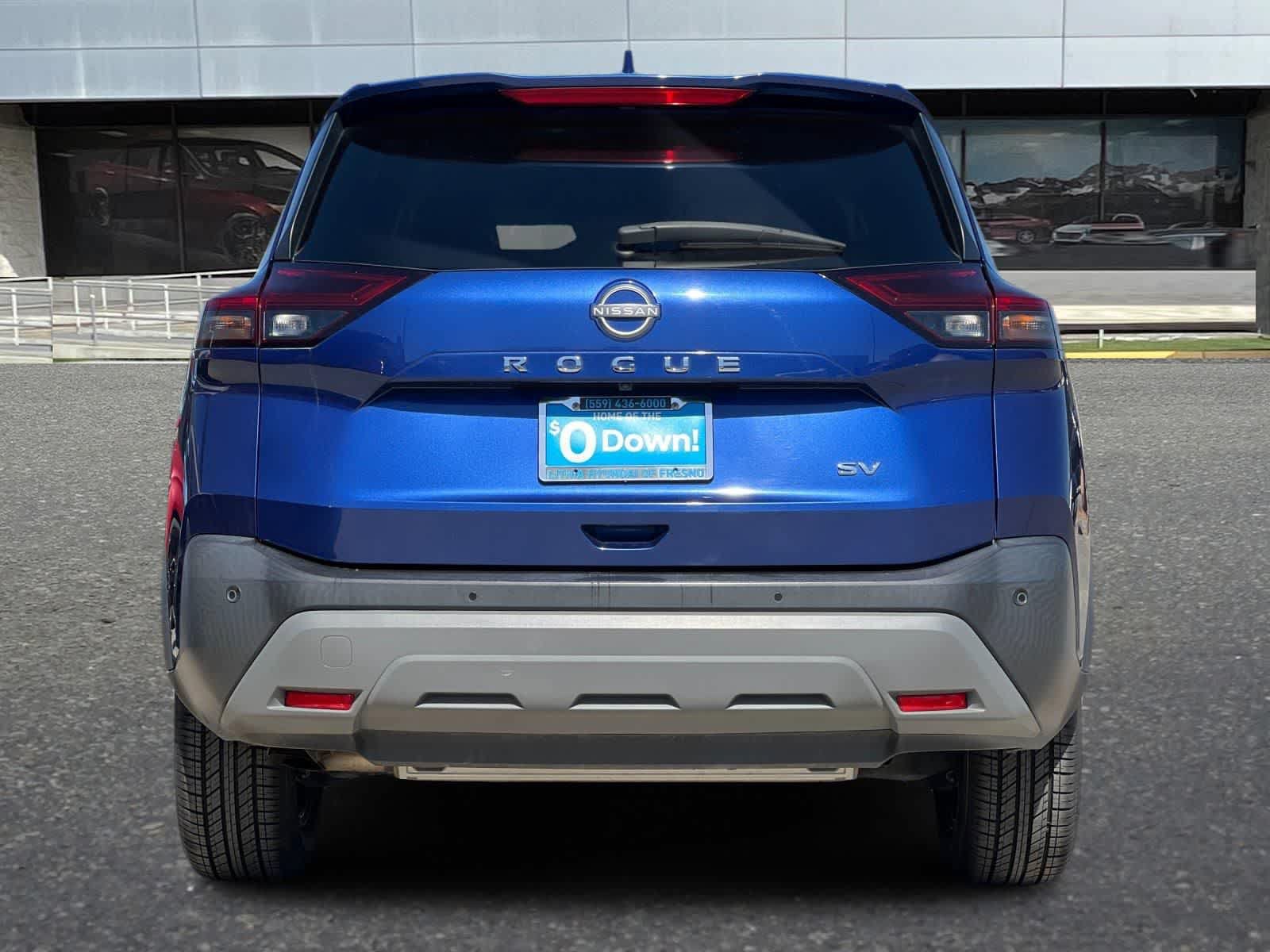 Used 2023 Nissan Rogue SV FWD image 8