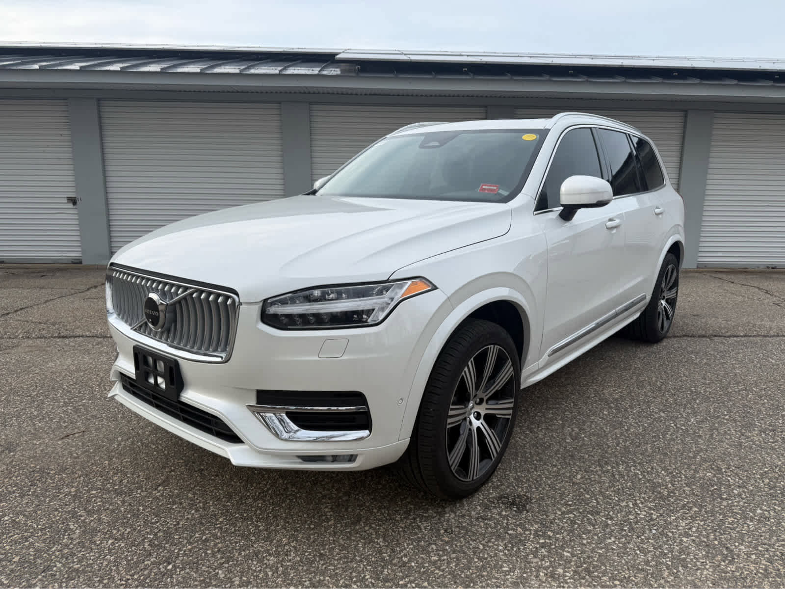 Used 2025 Volvo XC90 B6 Plus w/ Protection Package Premier image 1