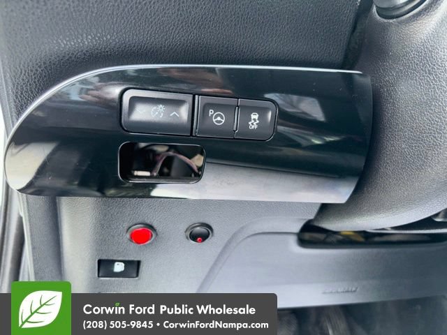 Used 2018 Toyota Prius Two w/ Prius Two Safety Plus Package FWD image 14