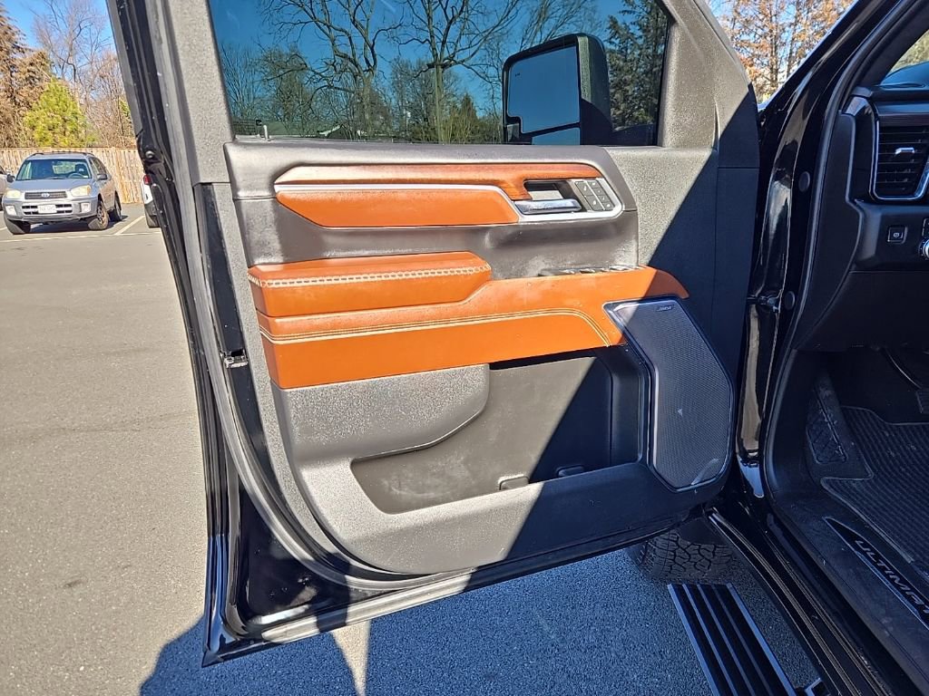 Used 2024 GMC Sierra 2500 Denali Ultimate image 12