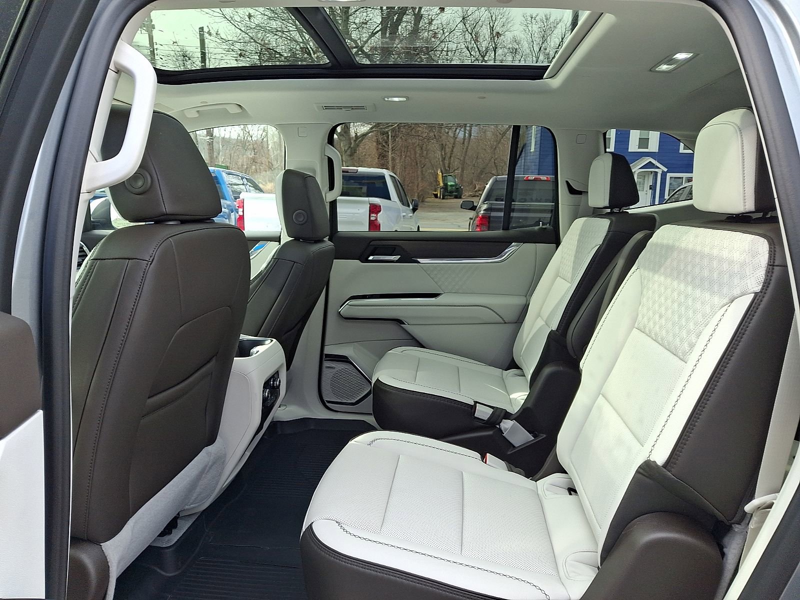 New 2026 GMC Acadia Denali w/ Super Cruise Package image 11