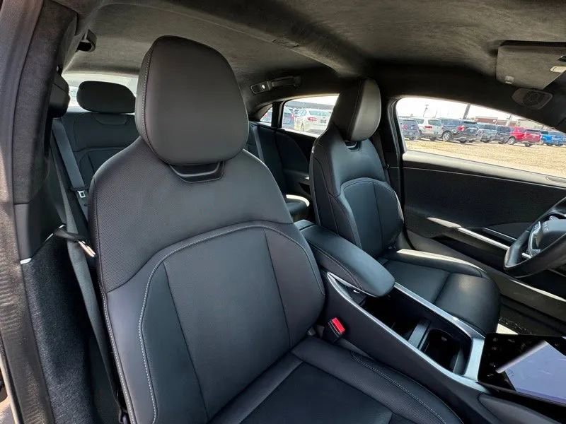 Used 2023 Lucid Air Pure AWD/4WD image 18