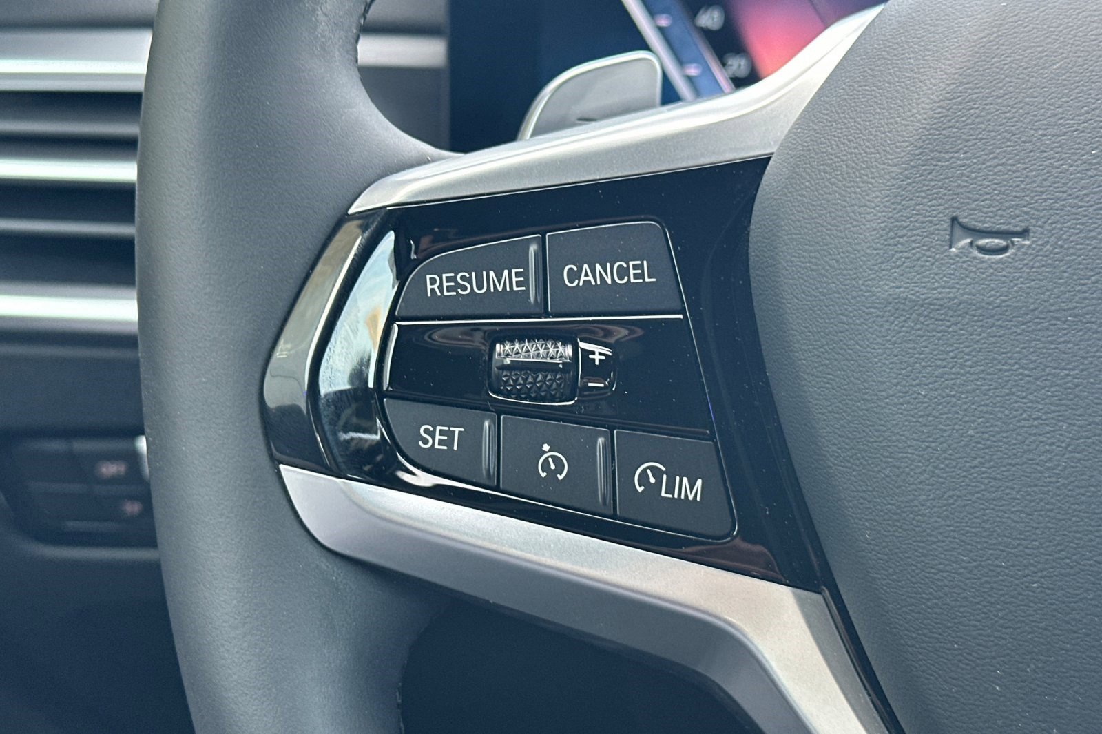 Used 2025 BMW 330i xDrive Sedan image 30