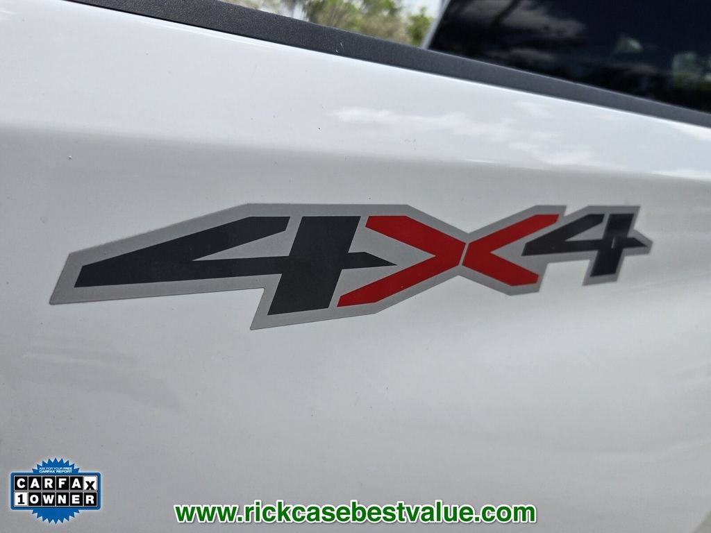 Used 2025 Chevrolet Silverado 2500 LT w/ Convenience Package AWD/4WD image 17