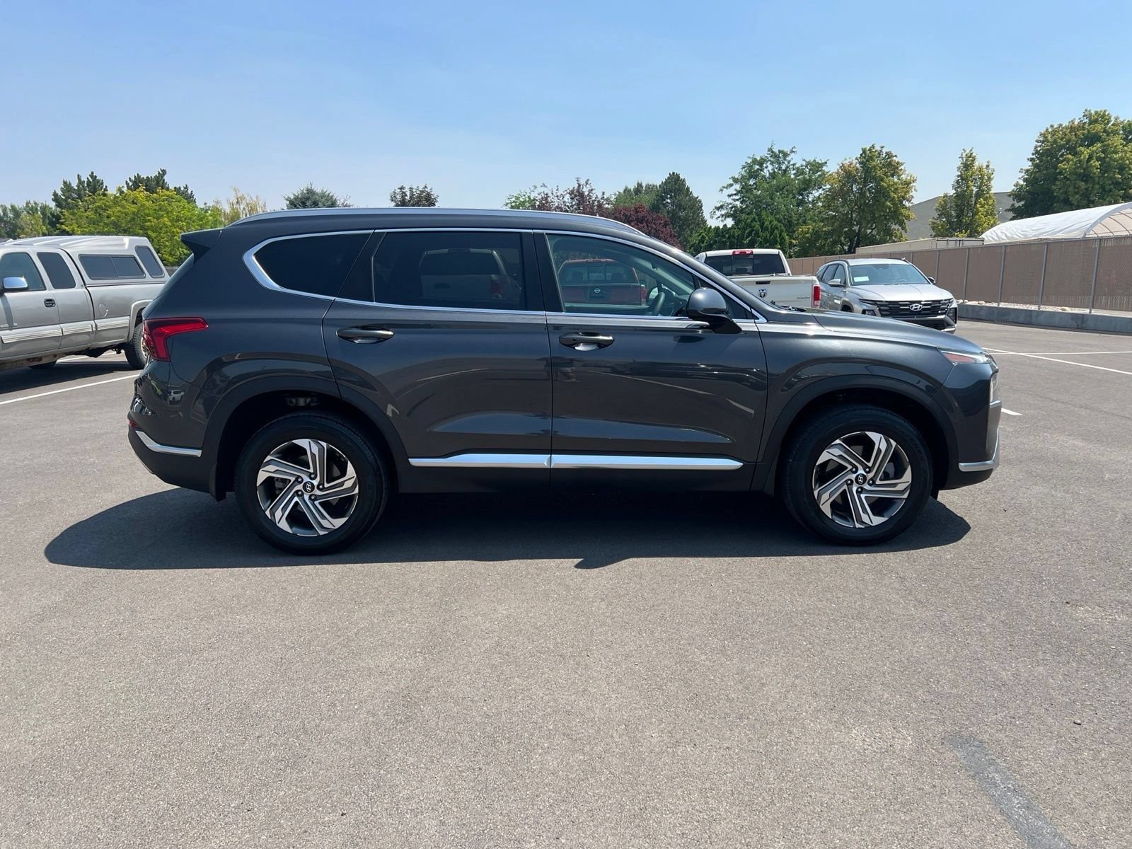 Used 2021 Hyundai Santa Fe SEL AWD/4WD image 2