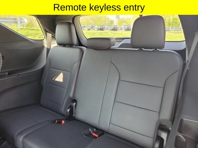 Used 2024 Chevrolet Traverse RS AWD/4WD image 27