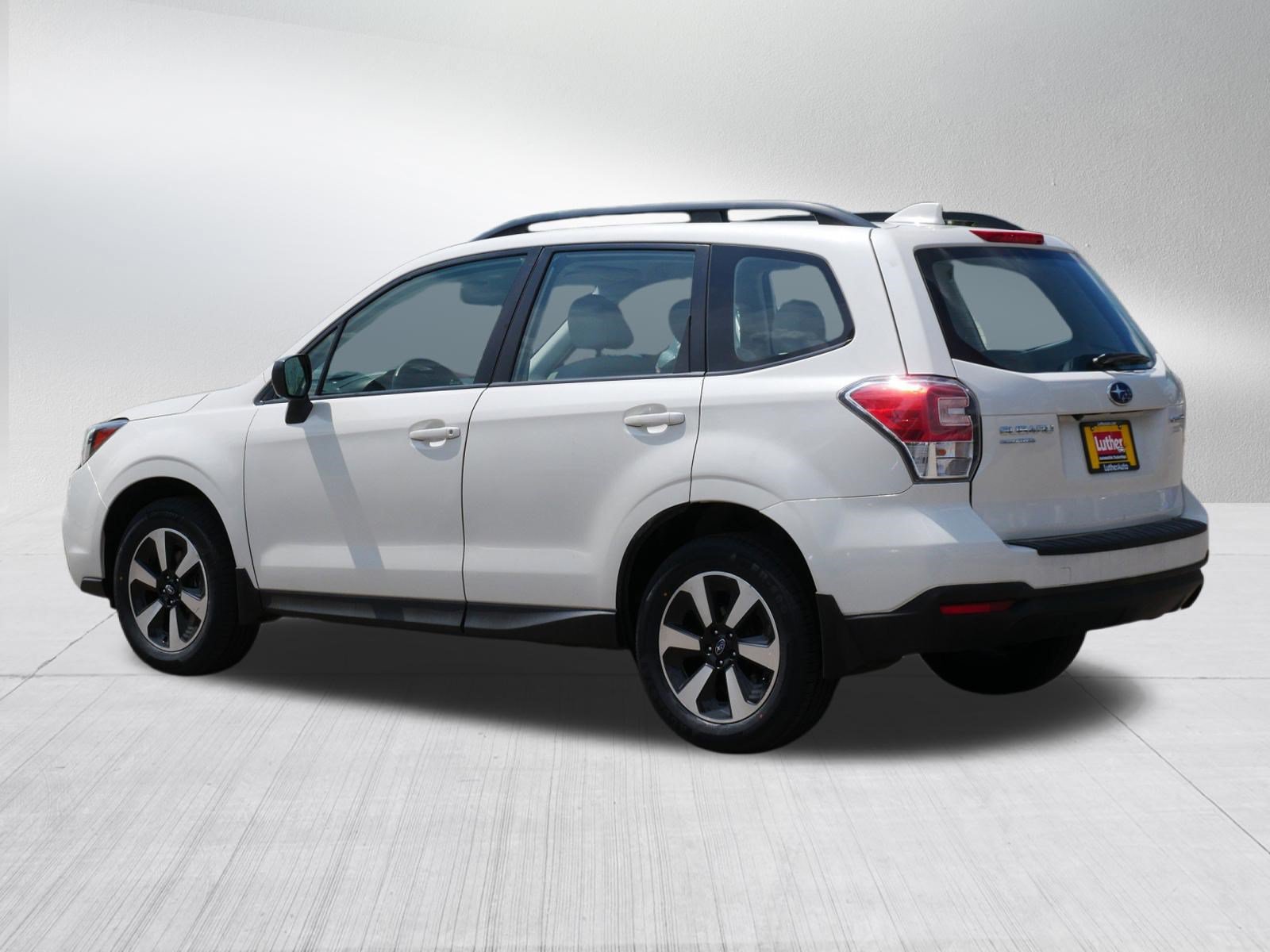 Used 2017 Subaru Forester 2.5i w/ Alloy Wheel Package AWD/4WD image 5