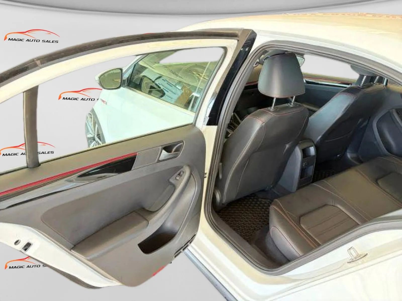 Used 2018 Volkswagen Jetta GLI image 10