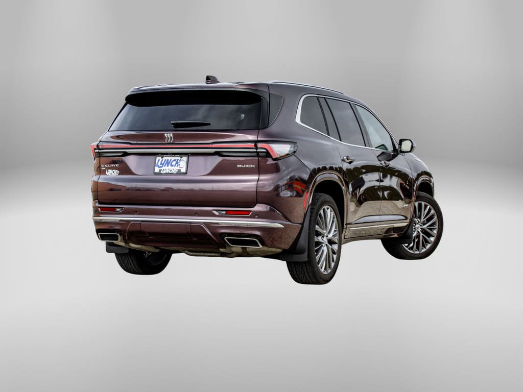 Used 2025 Buick Enclave Avenir w/ Trailering Package, 5000 lbs. image 9