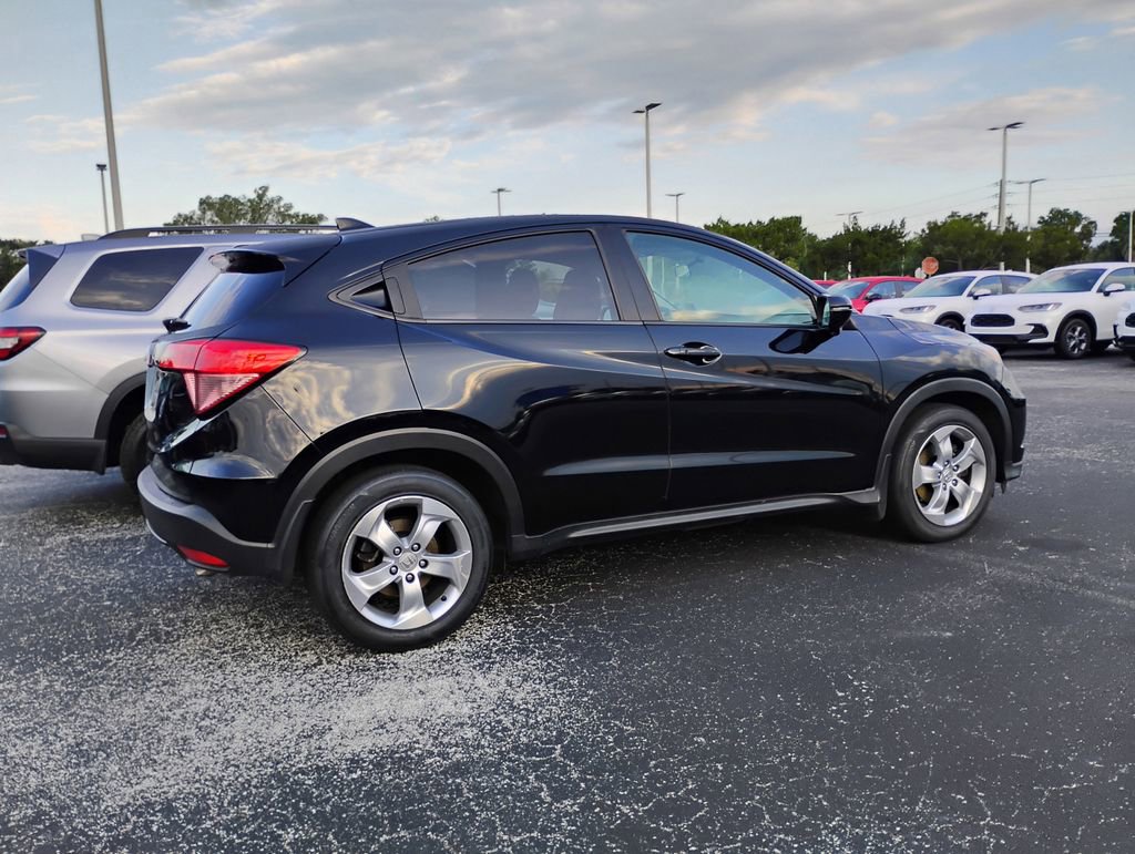 Used 2016 Honda HR-V EX image 5