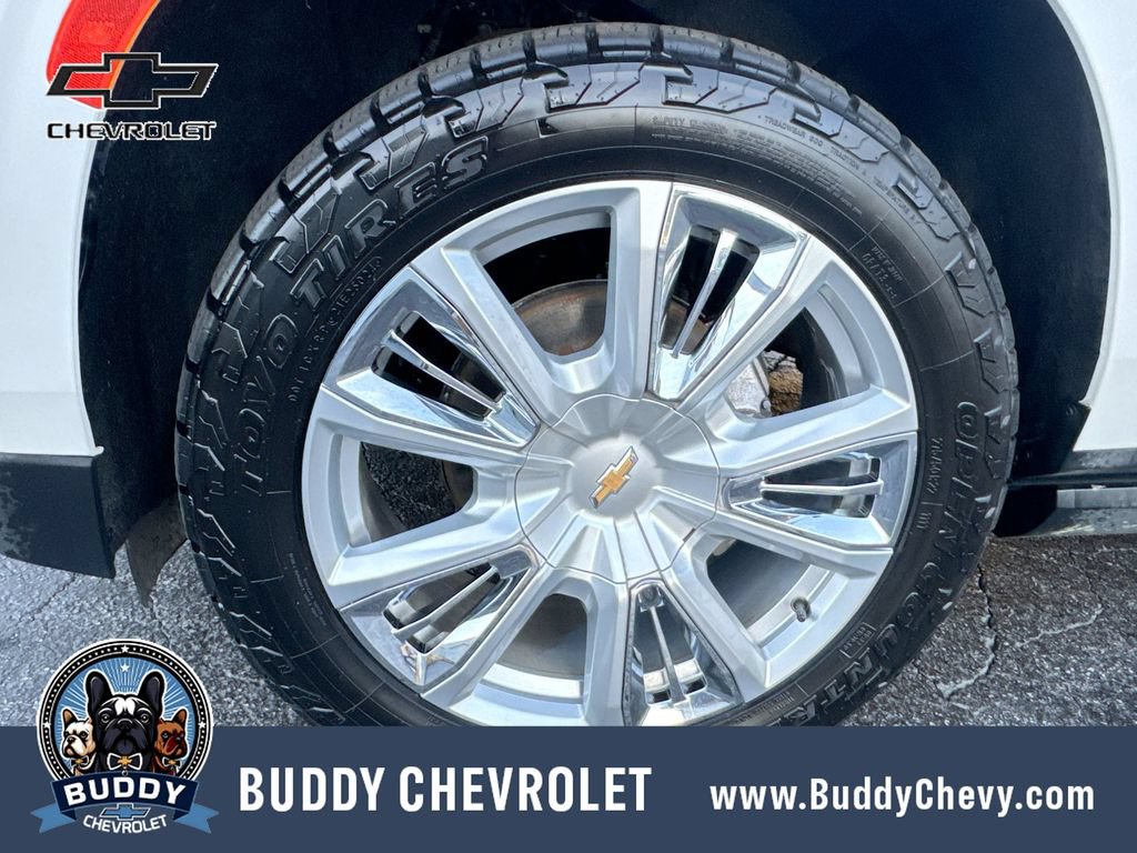 Used 2022 Chevrolet Suburban High Country w/ Premium Package AWD/4WD image 12