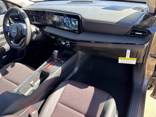 New 2027 Nissan Kicks SR FWD image 15