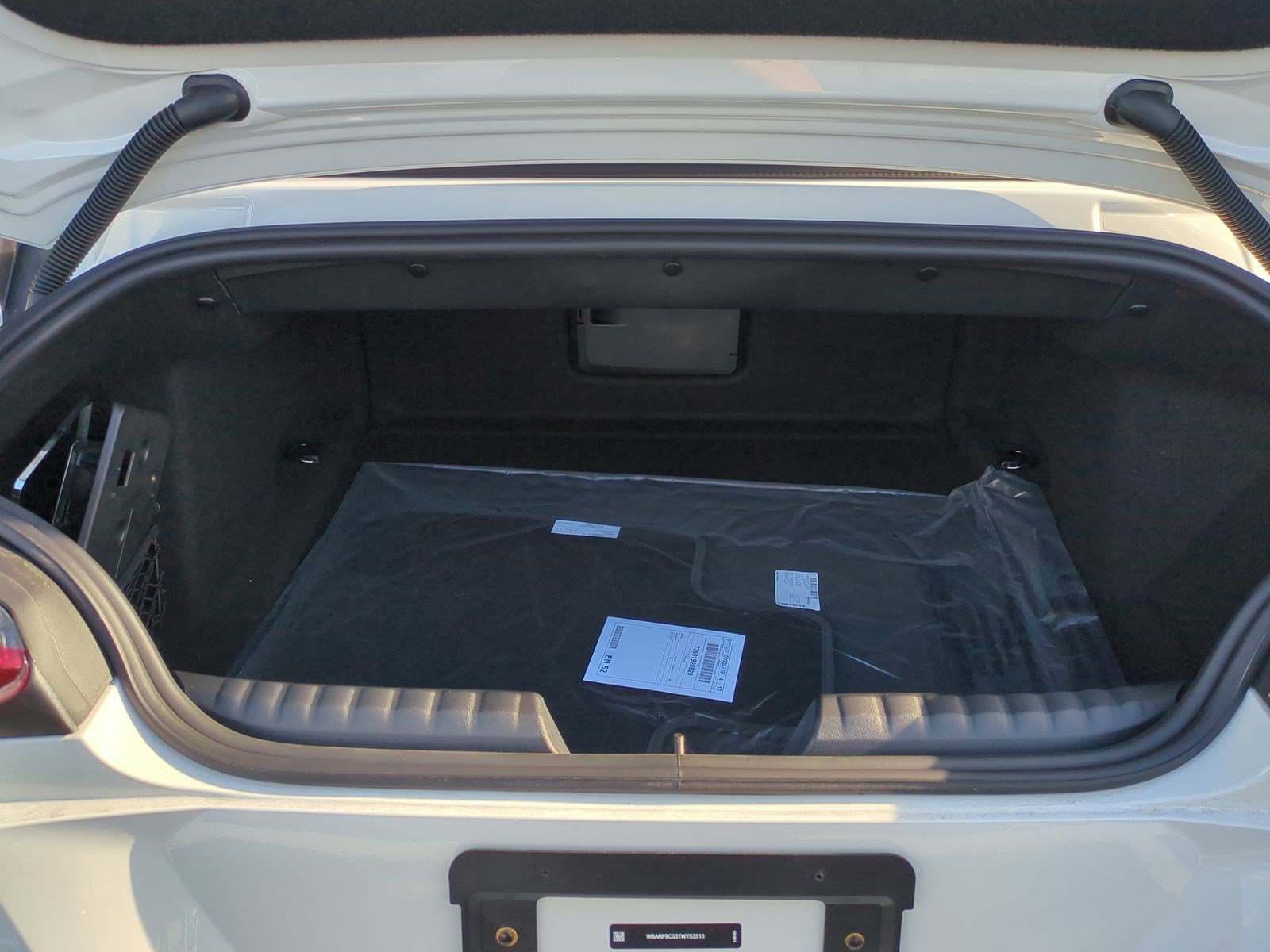 Used 2026 BMW Z4 M40i w/ Shadowloine Package image 34