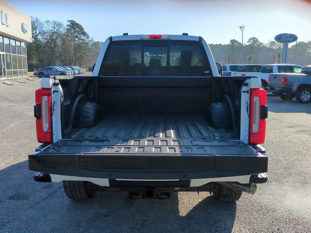 Used 2024 Ford F250 Platinum image 13