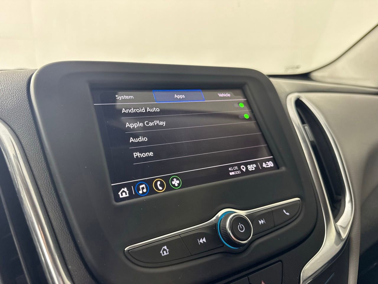 Used 2022 Chevrolet Equinox LS image 25