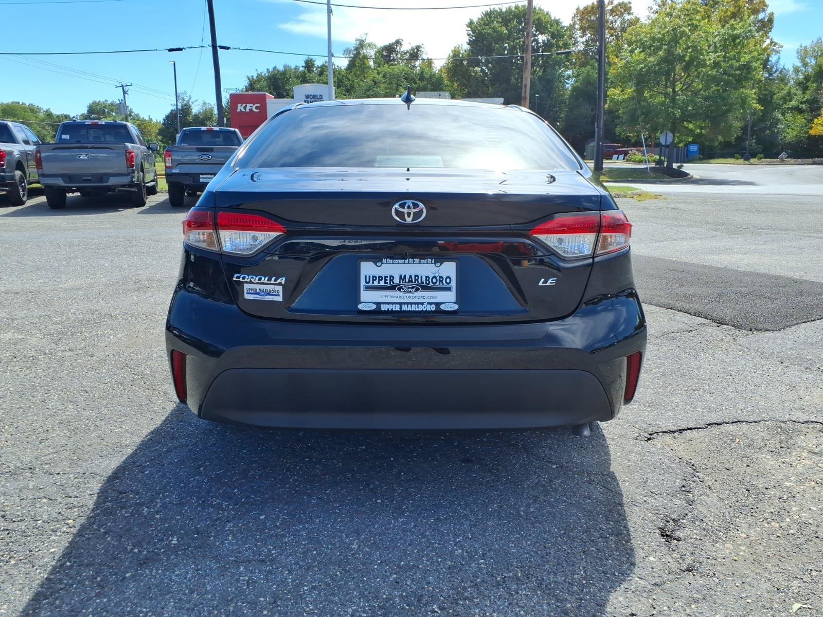 Used 2024 Toyota Corolla LE FWD image 5