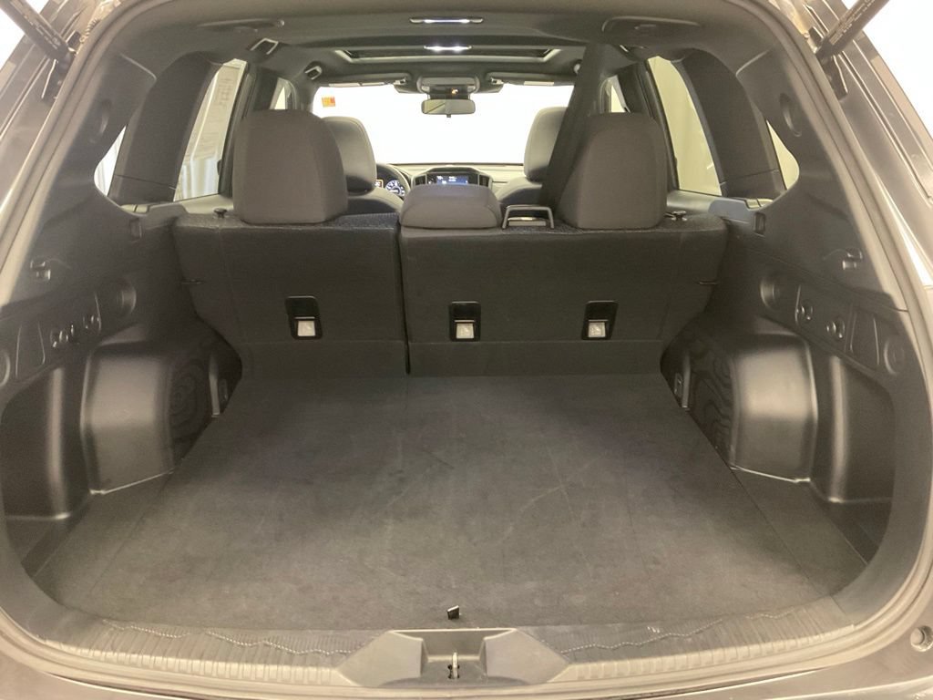 Used 2025 Subaru Forester Premium AWD/4WD image 32