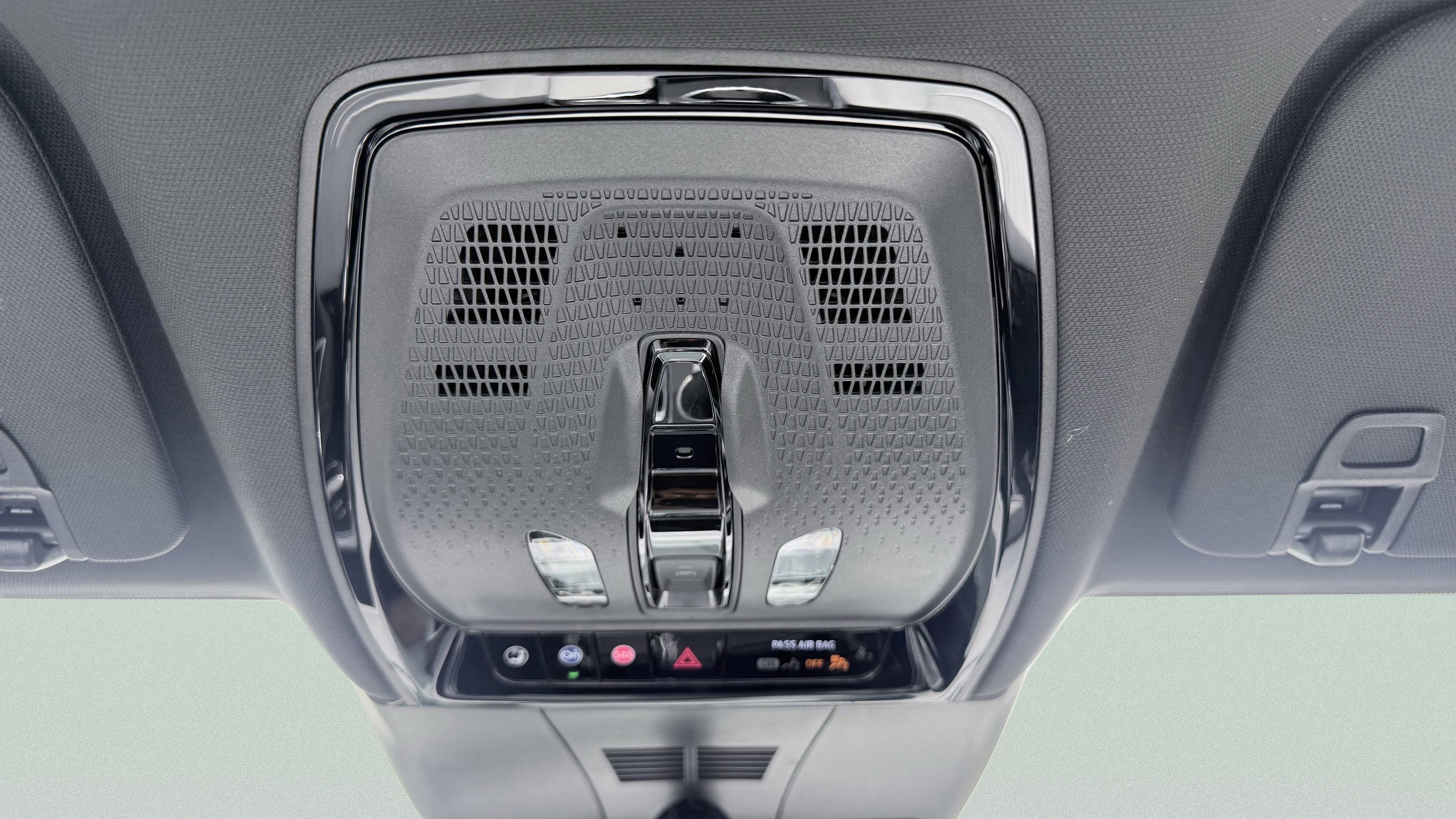 Used 2024 Cadillac Lyriq Luxury AWD/4WD image 59