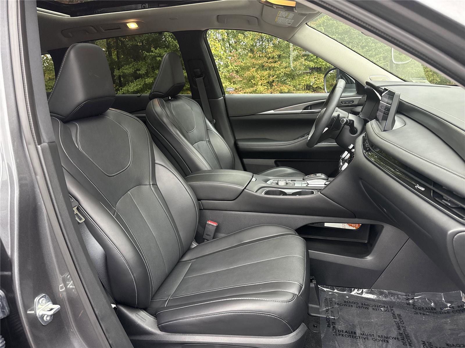 Certified 2025 INFINITI QX60 Luxe image 22