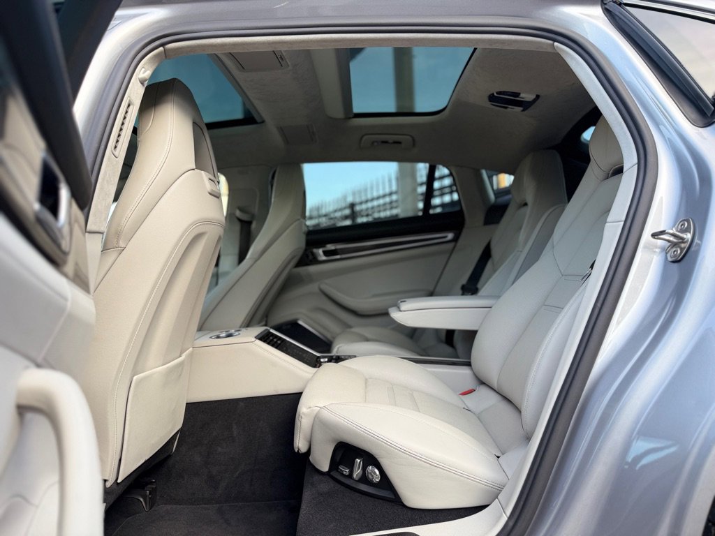 Used 2018 Porsche Panamera Turbo Executive w/ Assistance Package image 20