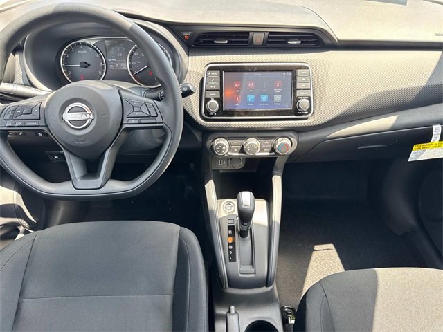 New 2025 Nissan Kicks Play S image 18