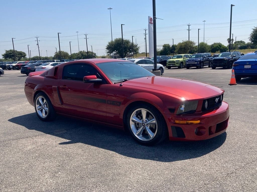 Used 2008 Ford Mustang GT RWD image 3